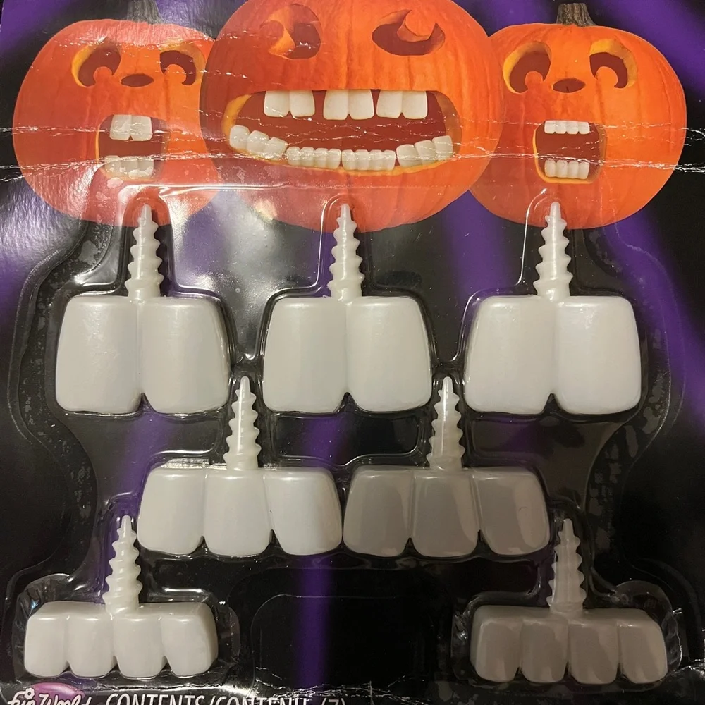 White Pumpkin Teeth Set - Glow in the Dark